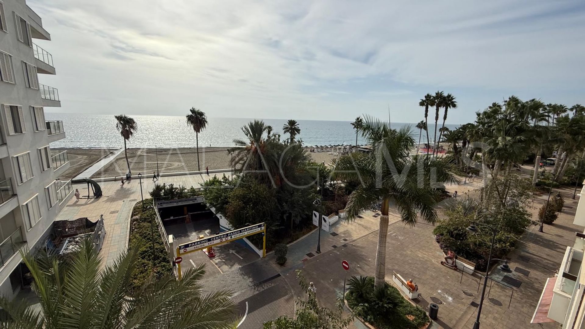 For sale apartment in Estepona Old Town with 3 bedrooms