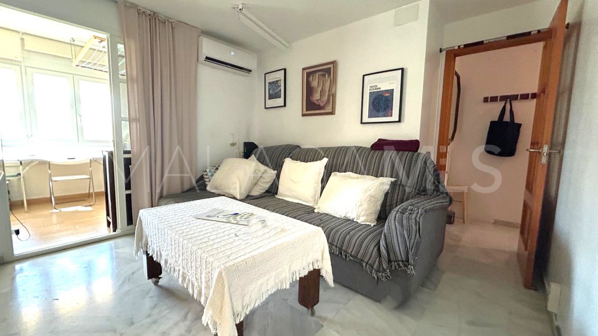 Seghers apartment for sale