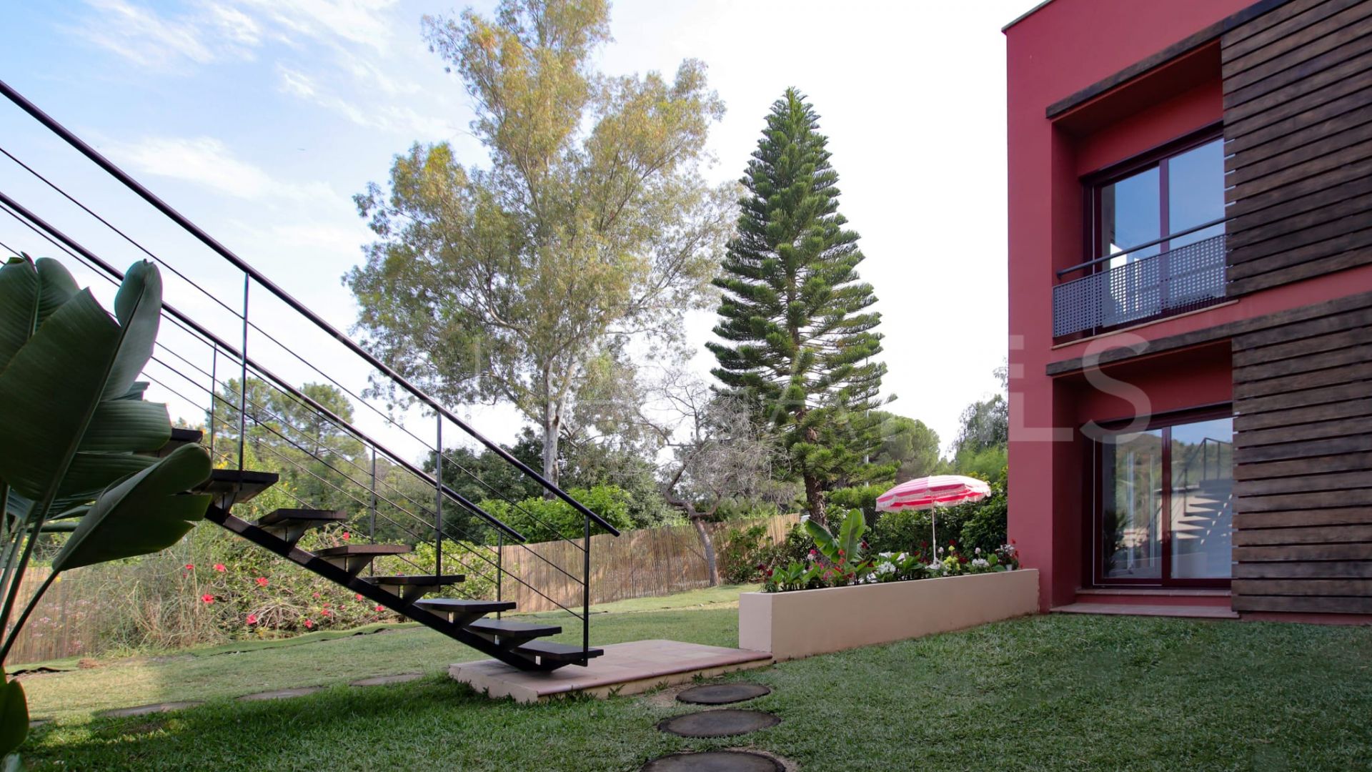 Villa for sale in Parque Botanico