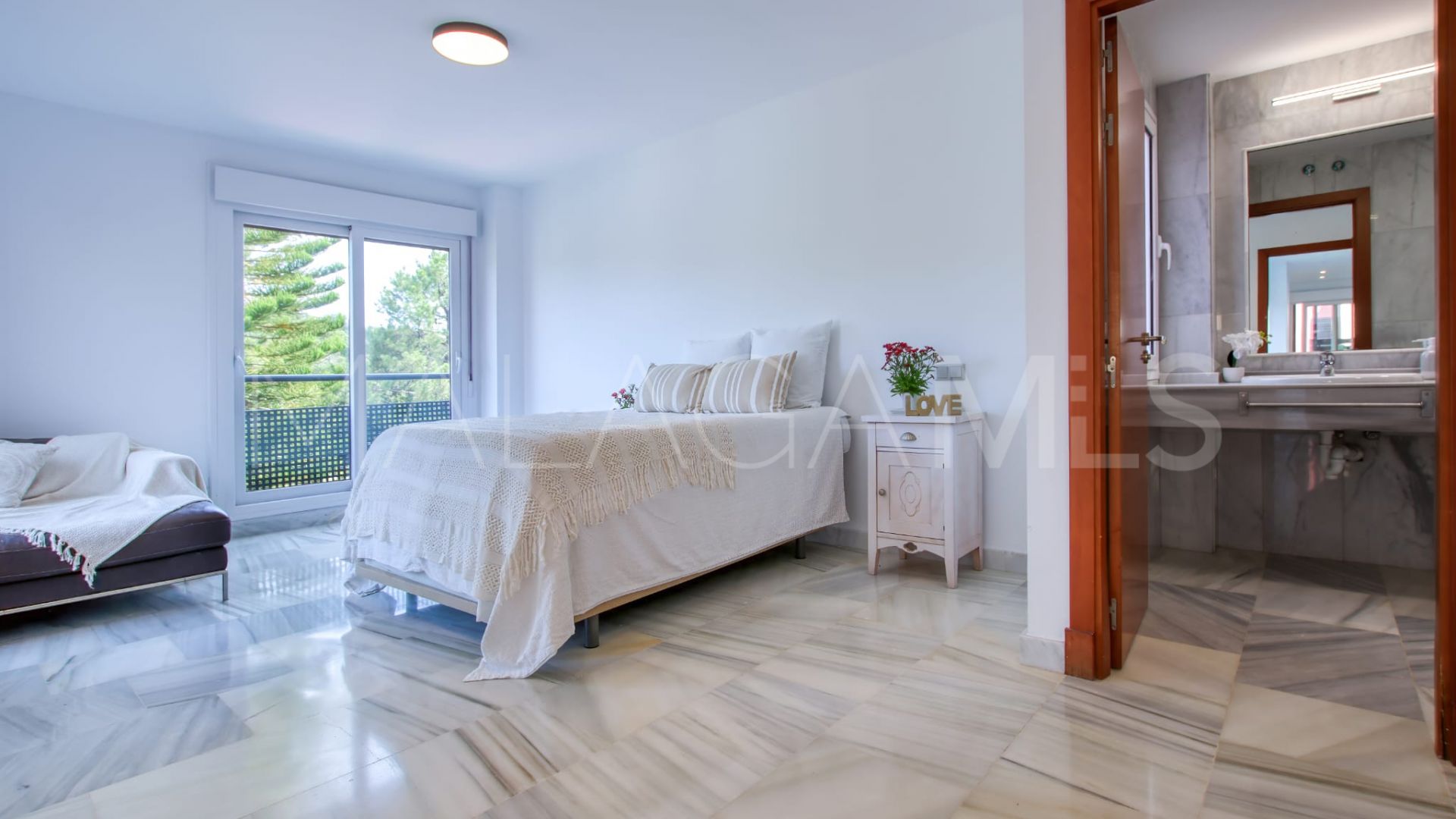 Villa for sale in Parque Botanico