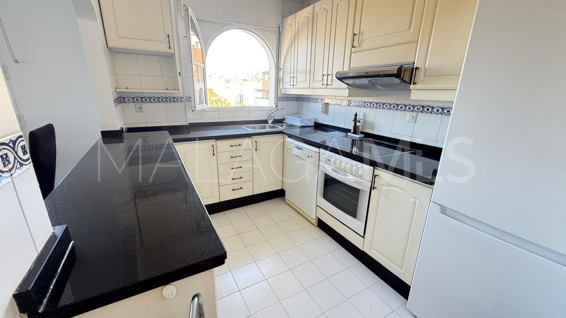 3 bedrooms apartment in Seghers for sale