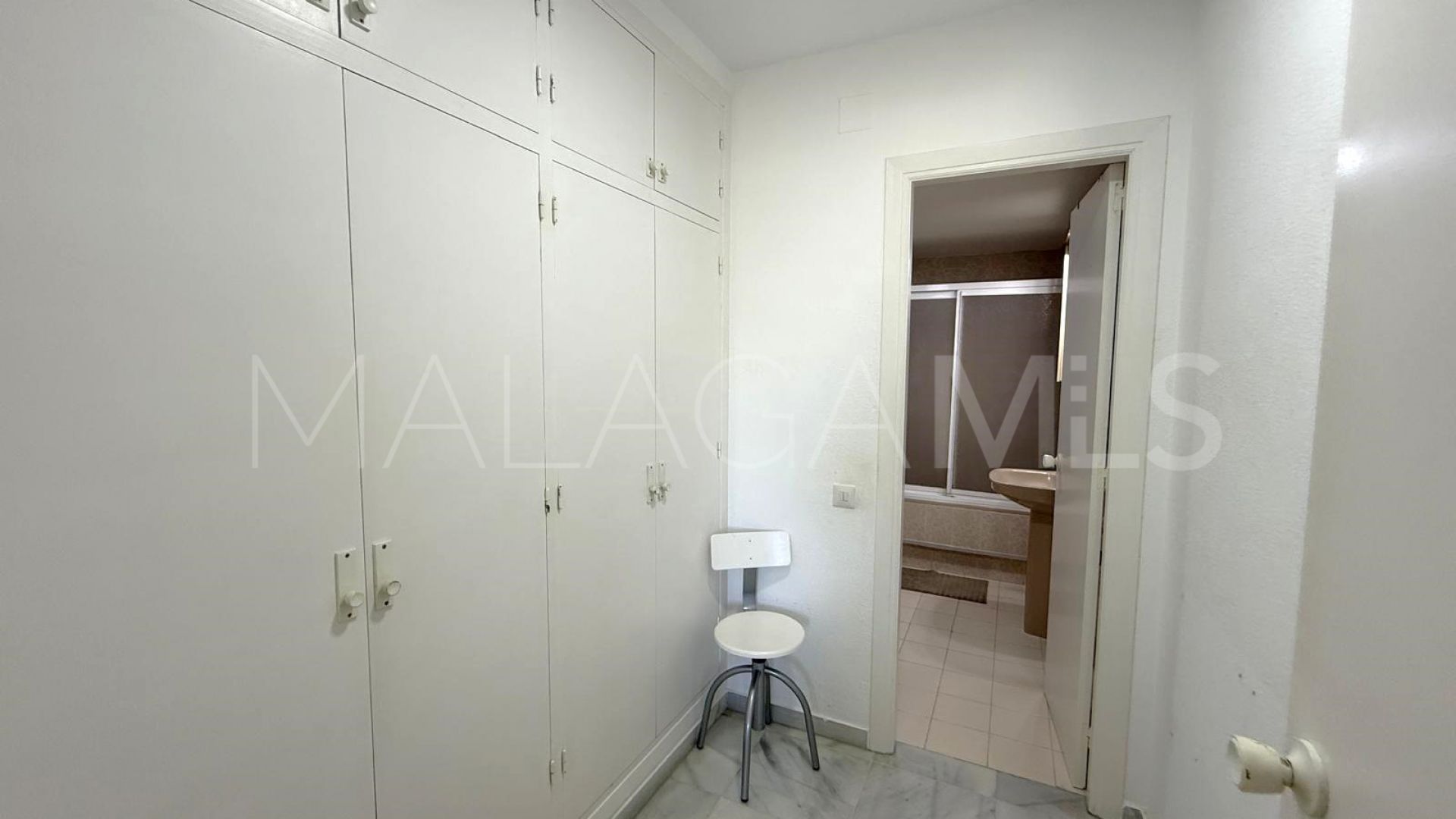3 bedrooms apartment in Seghers for sale