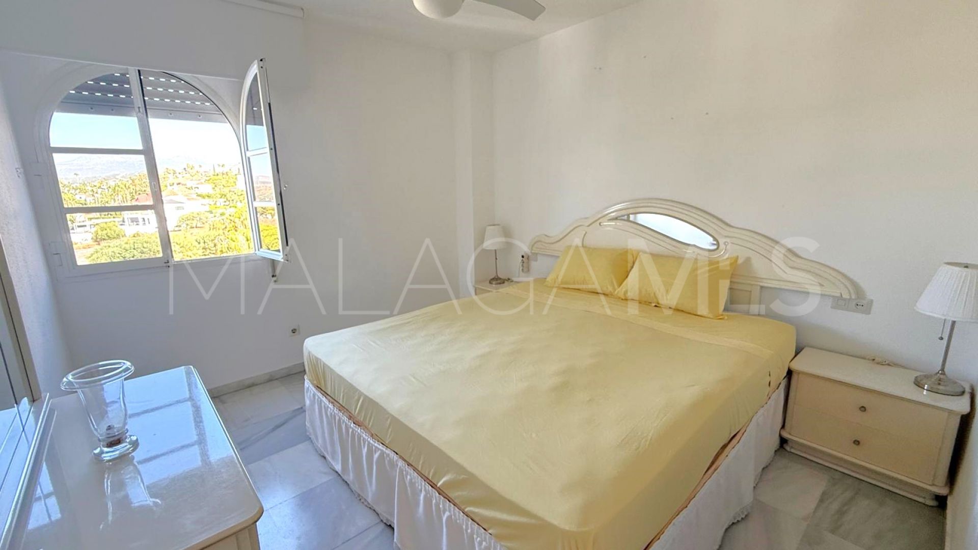 3 bedrooms apartment in Seghers for sale
