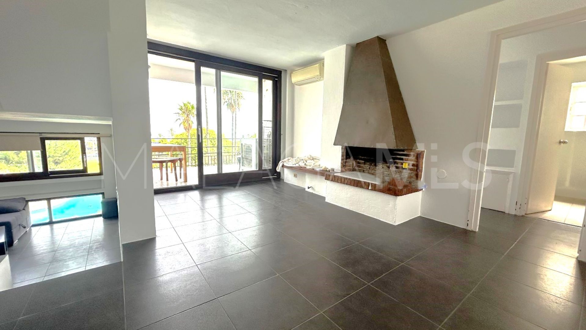 Duplex for sale in Bahia Dorada
