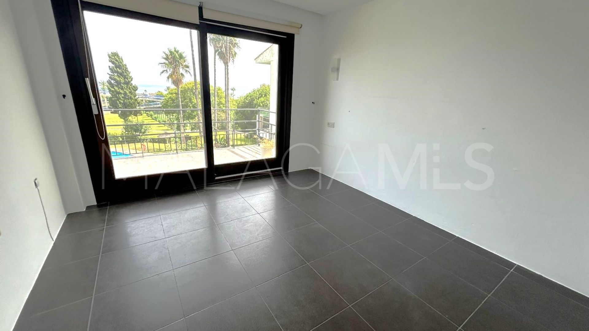Duplex for sale in Bahia Dorada