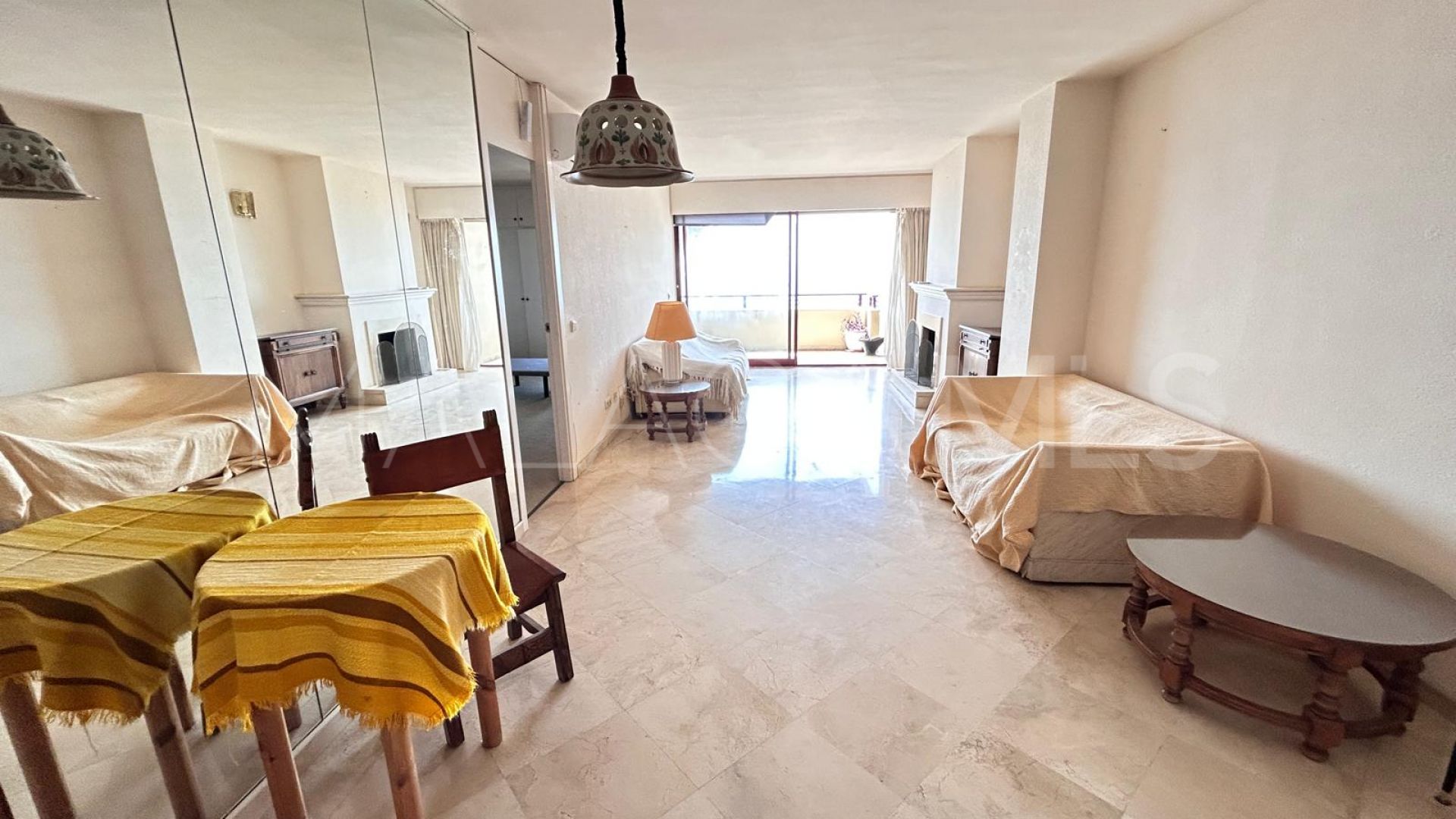 Lägenhet for sale in Estepona Stad