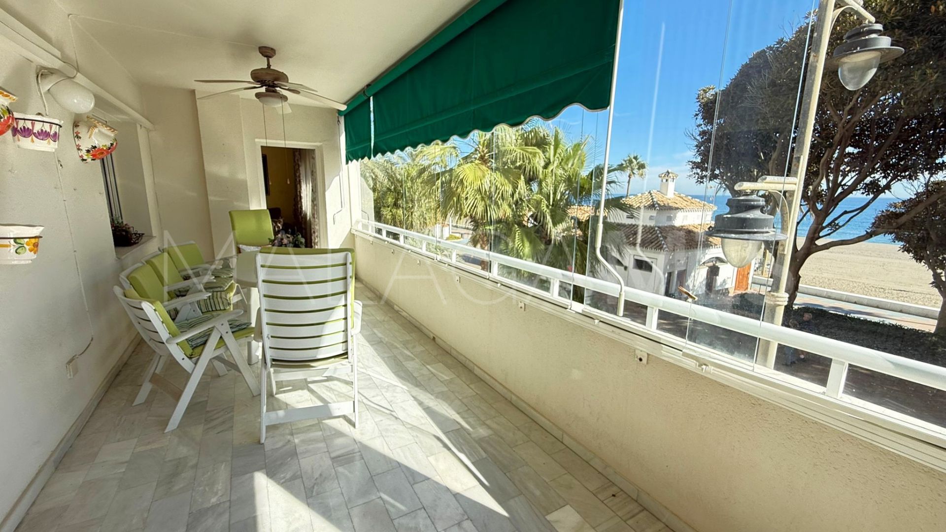 For sale apartment in Estepona Centre with 3 bedrooms