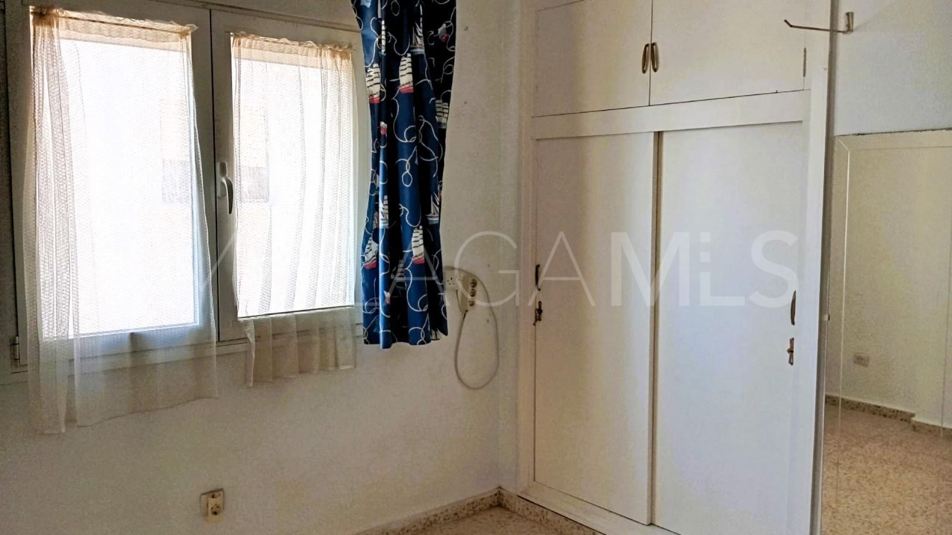 Buy apartment in Estepona Town