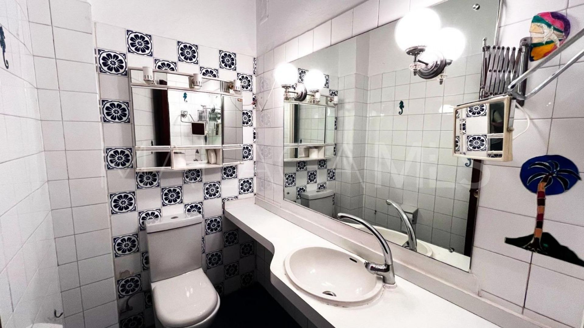 Buy apartment in Estepona Town