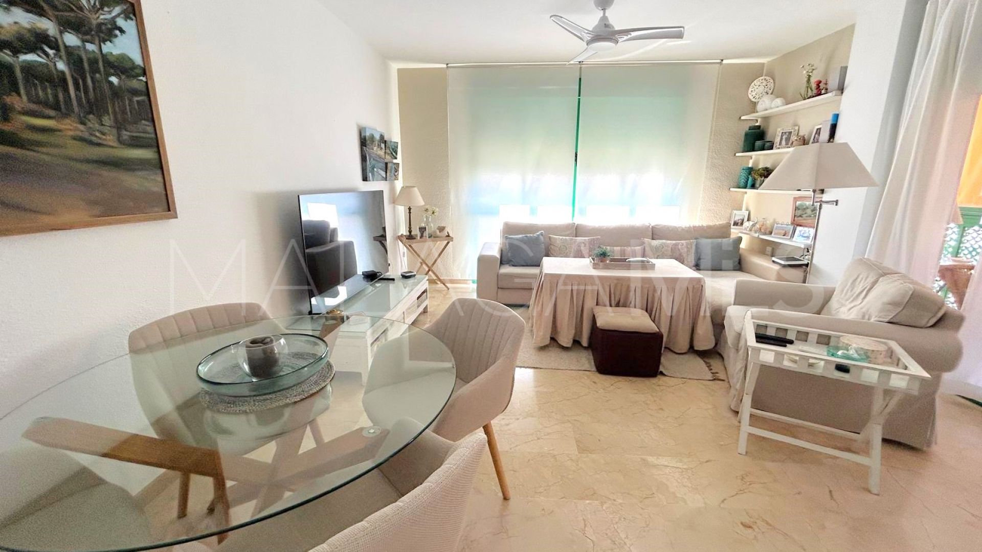 2 bedrooms apartment in Estepona Puerto for sale