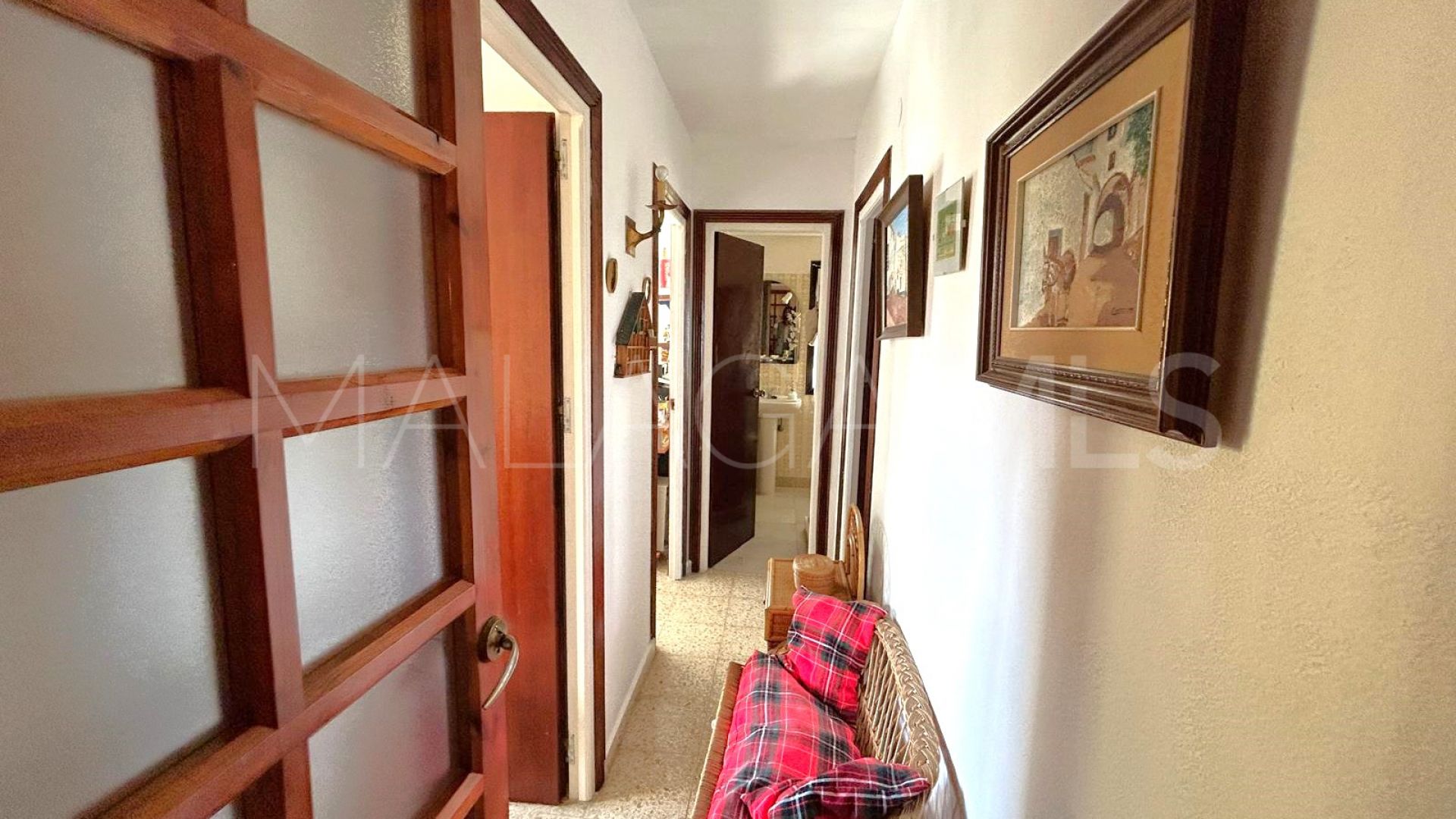 Lägenhet for sale in Estepona Puerto
