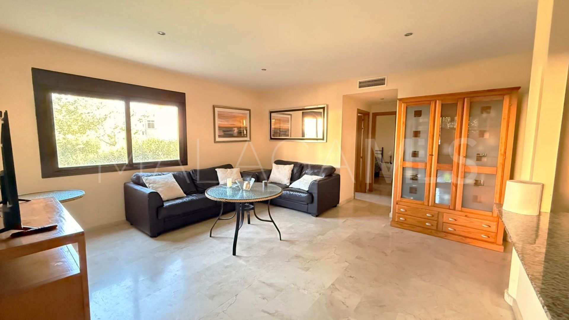 Erdgeschosswohnung for sale in Estepona Stadt