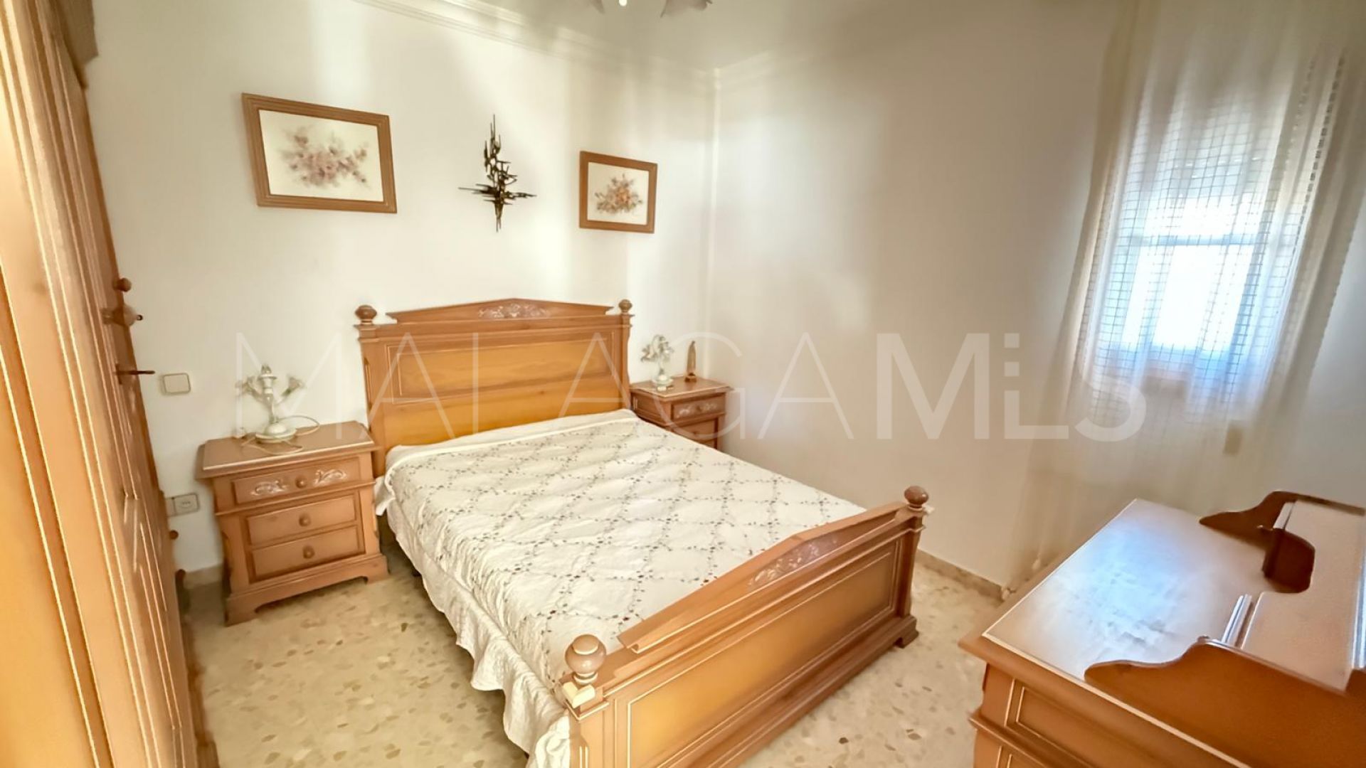 For sale apartment with 3 bedrooms in Estepona