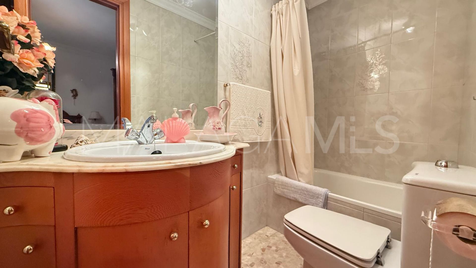 For sale apartment with 3 bedrooms in Estepona