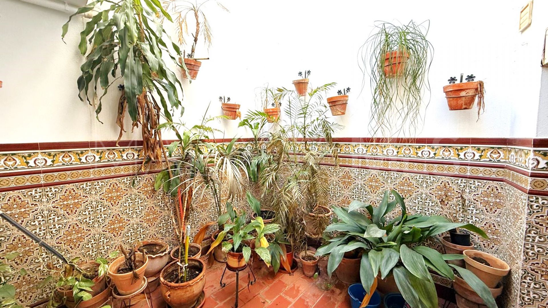 For sale building in Estepona Town