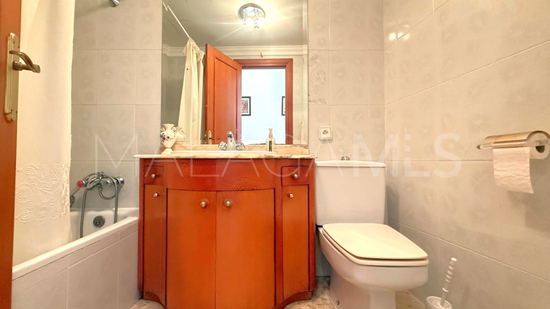 For sale building in Estepona Town