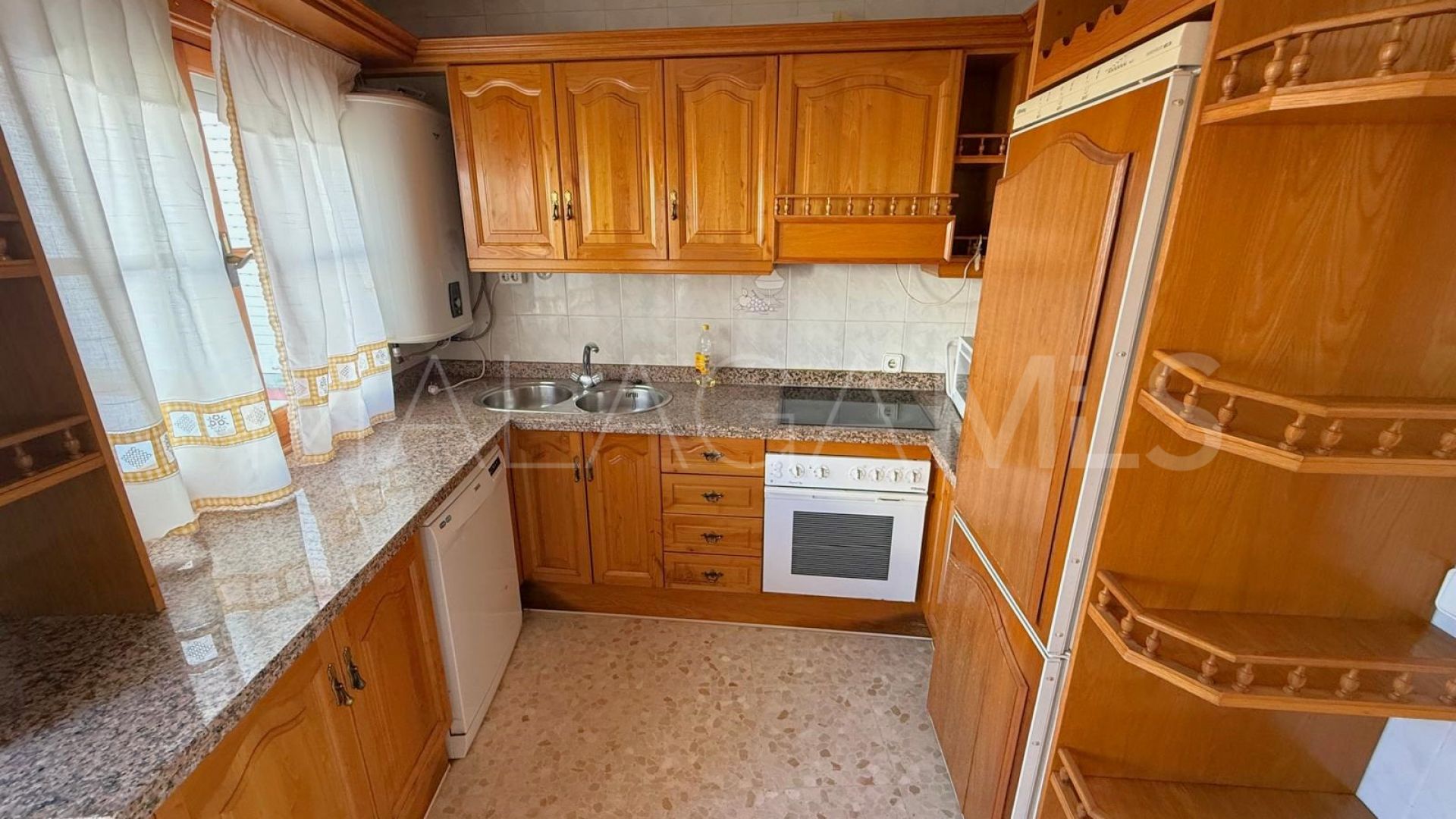 For sale building in Estepona Town