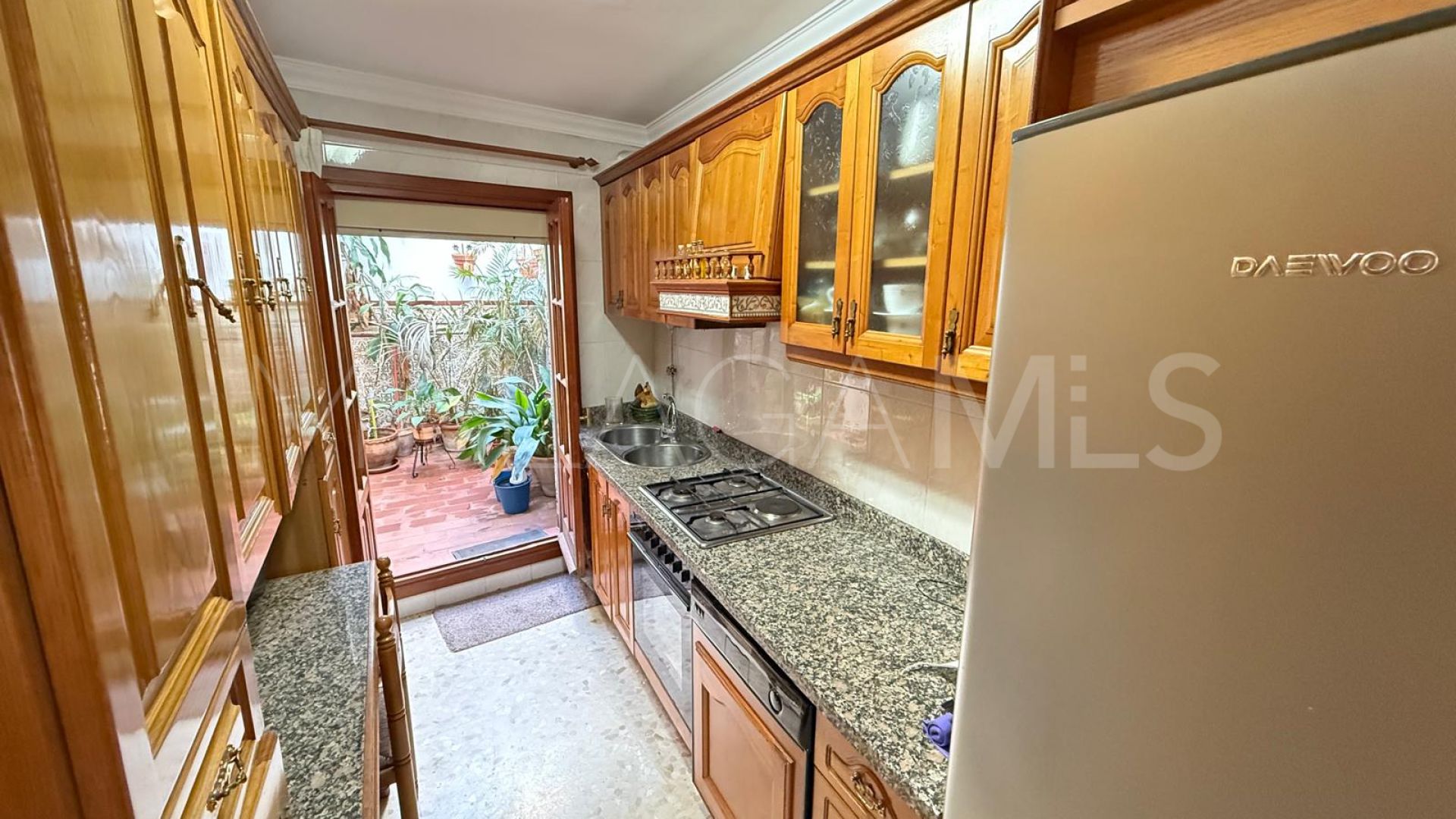 For sale building in Estepona Town