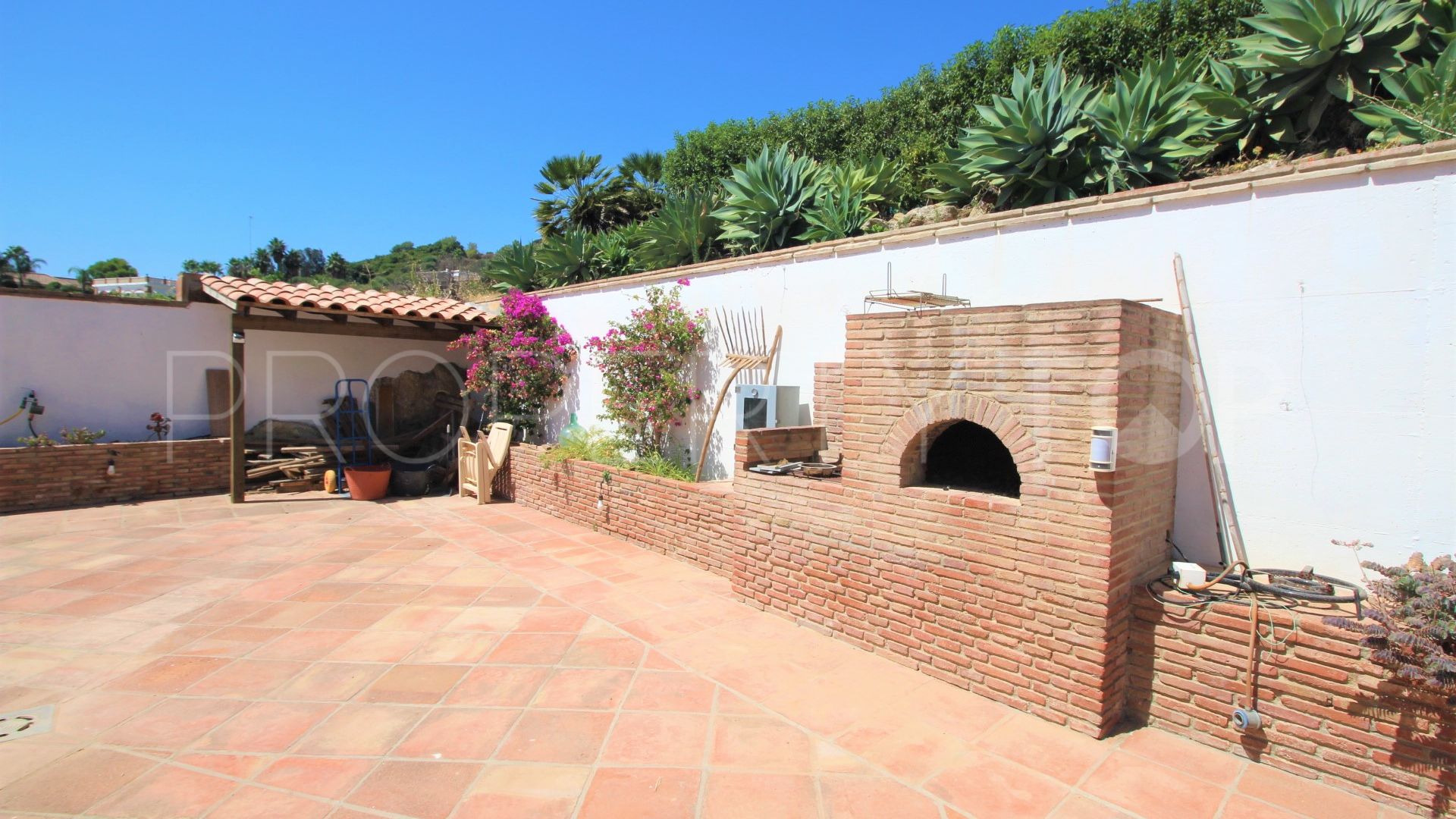 Estepona, villa en venta de 5 dormitorios