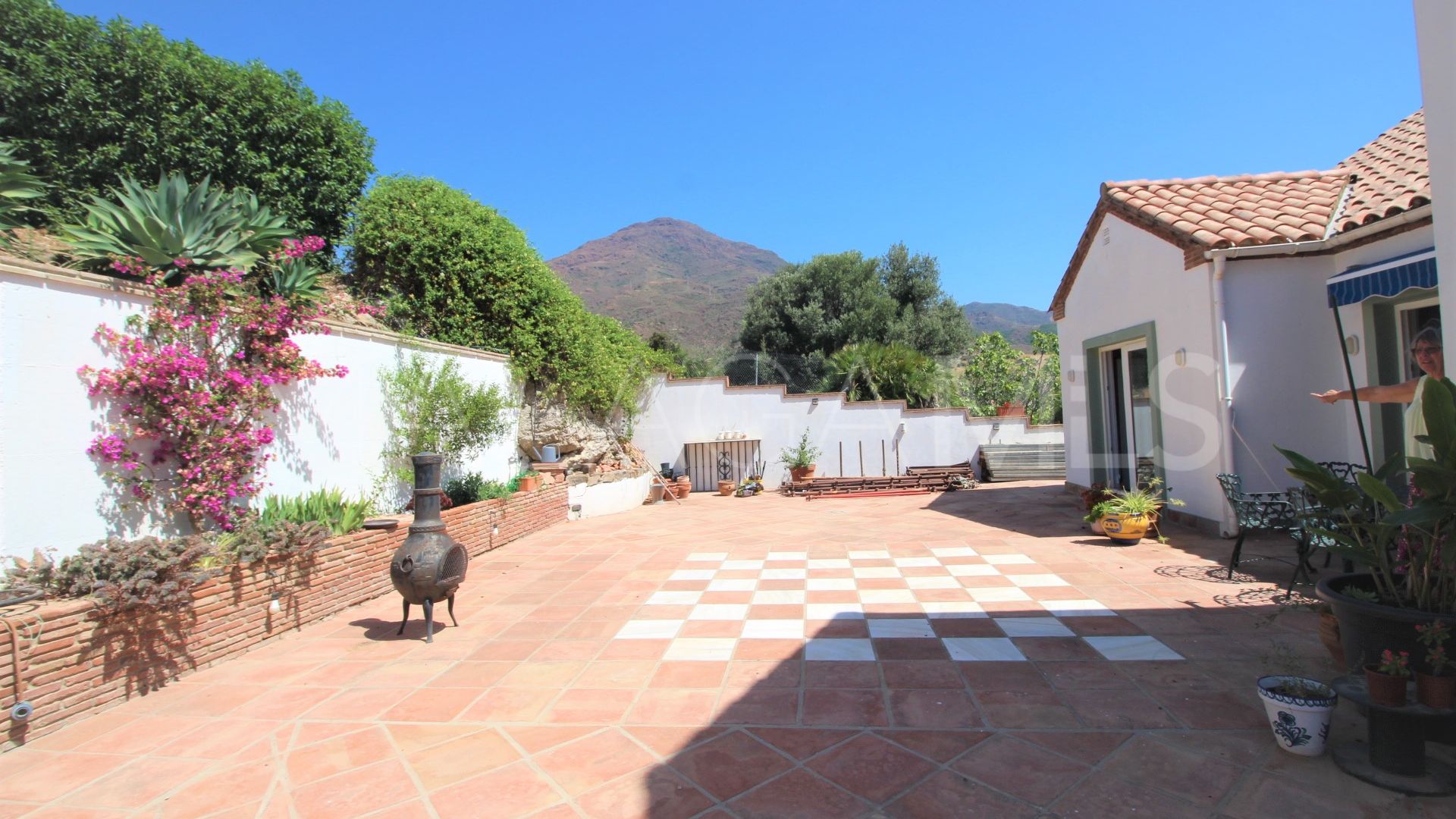 Villa for sale in Los Pedregales