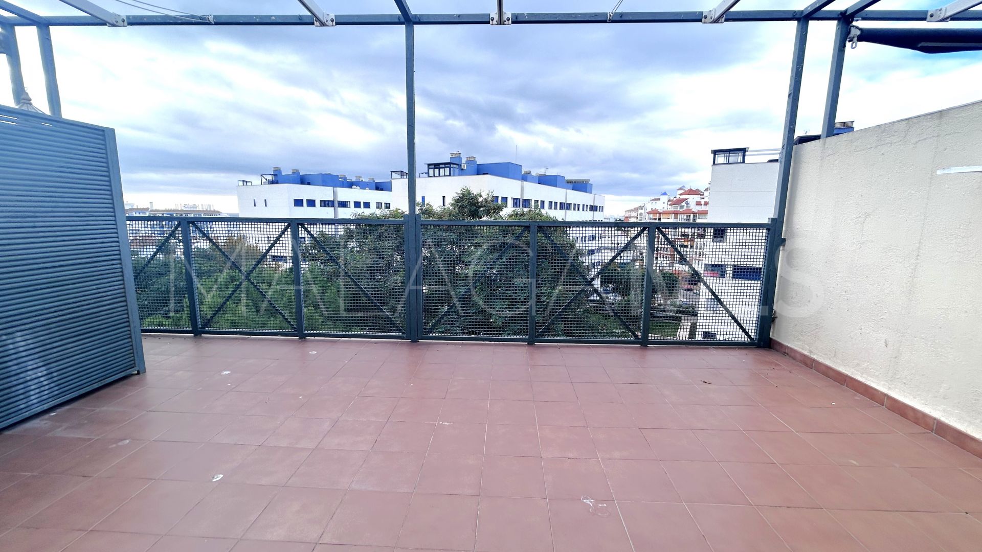 Duplex for sale in Estepona Puerto