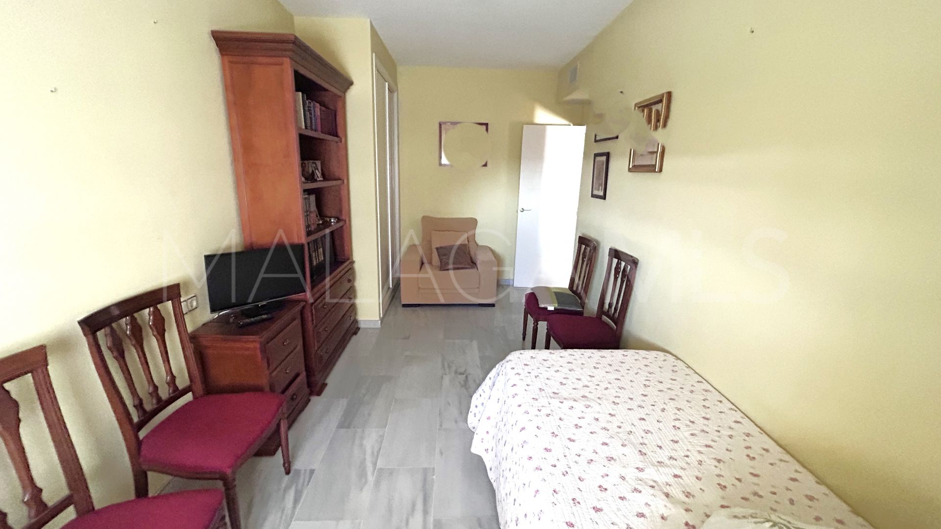 Estepona Puerto, apartamento de 2 bedrooms for sale