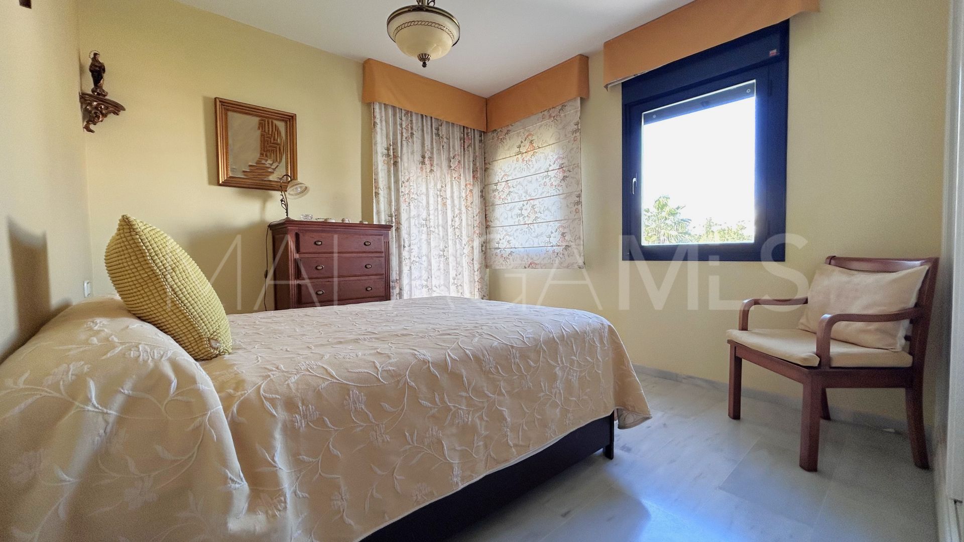 Estepona Puerto, apartamento de 2 bedrooms for sale