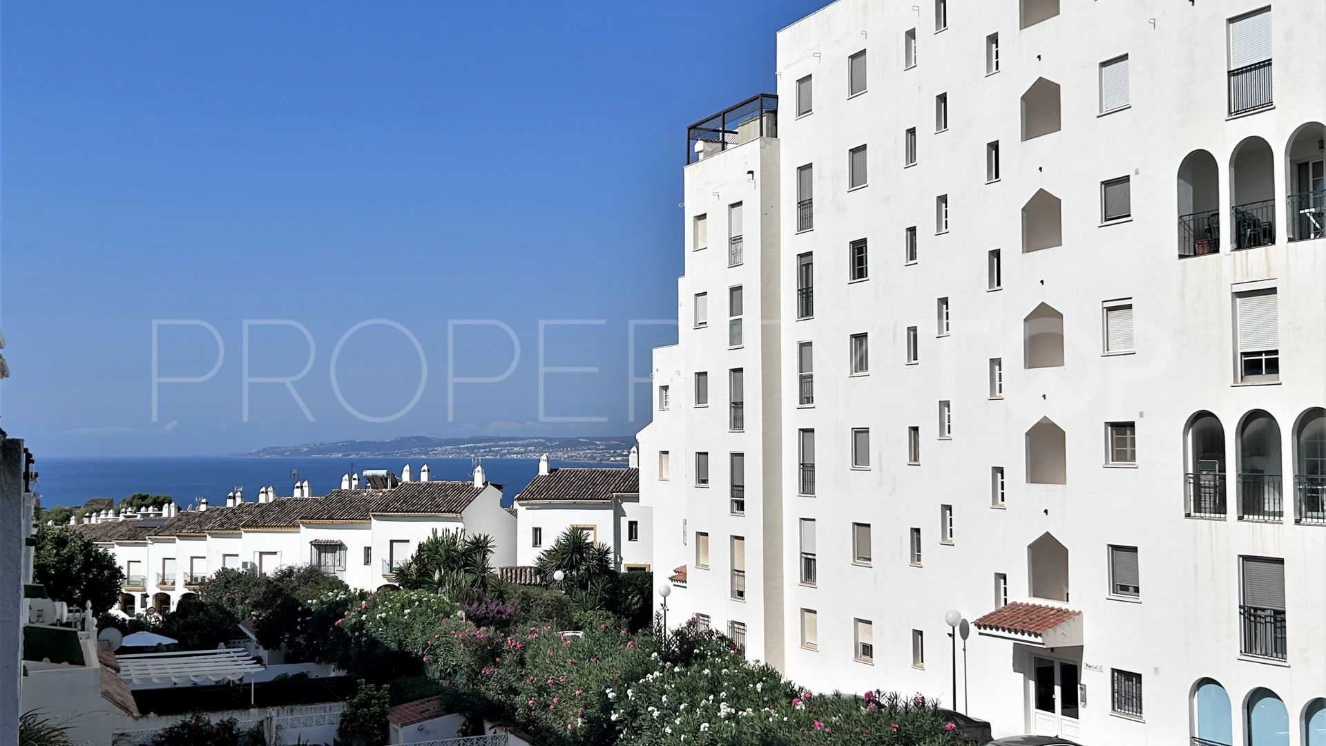 Penthouses with garage for sale in Seghers, Estepona