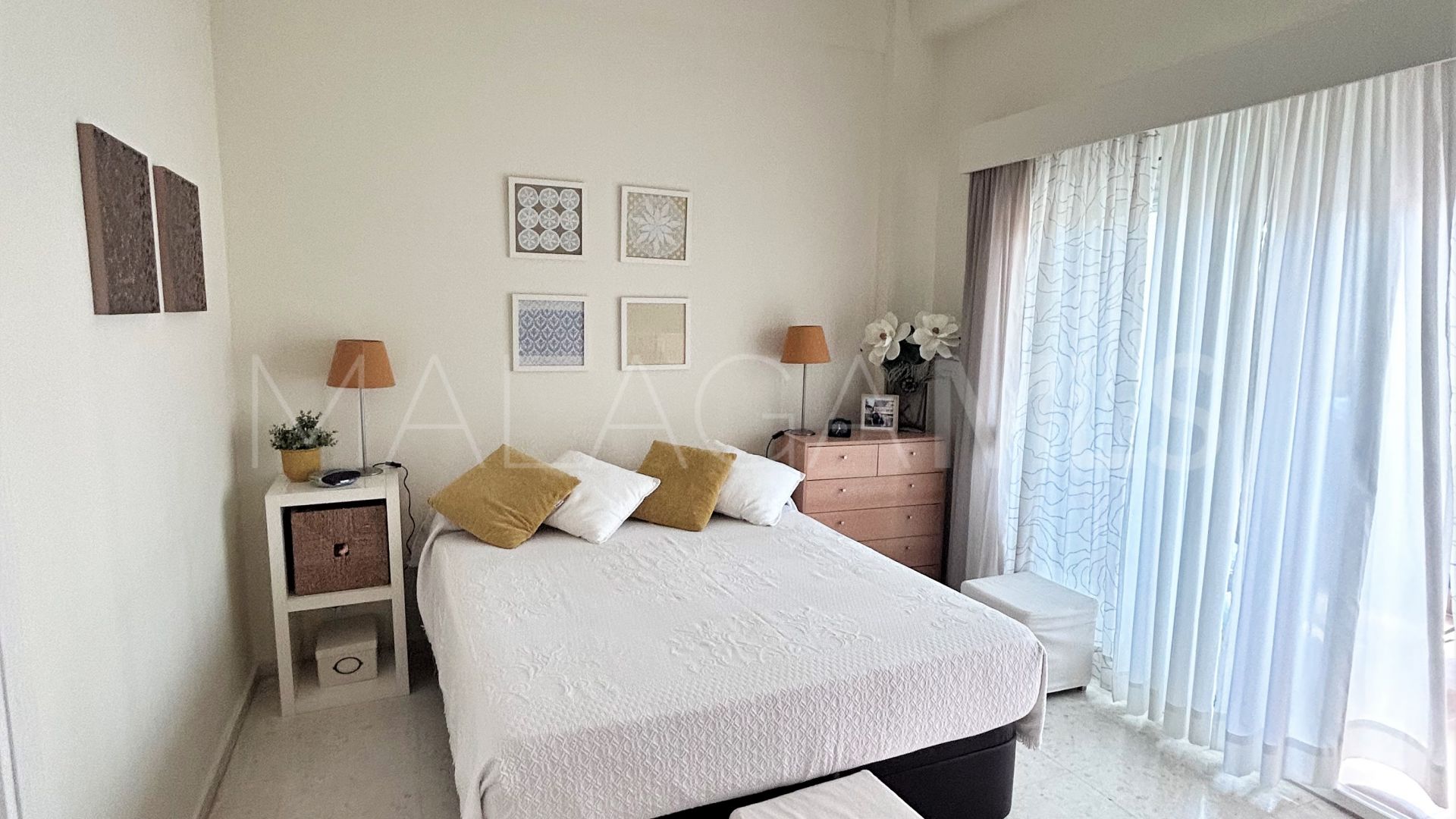 Apartamento with 3 bedrooms for sale in Estepona Puerto