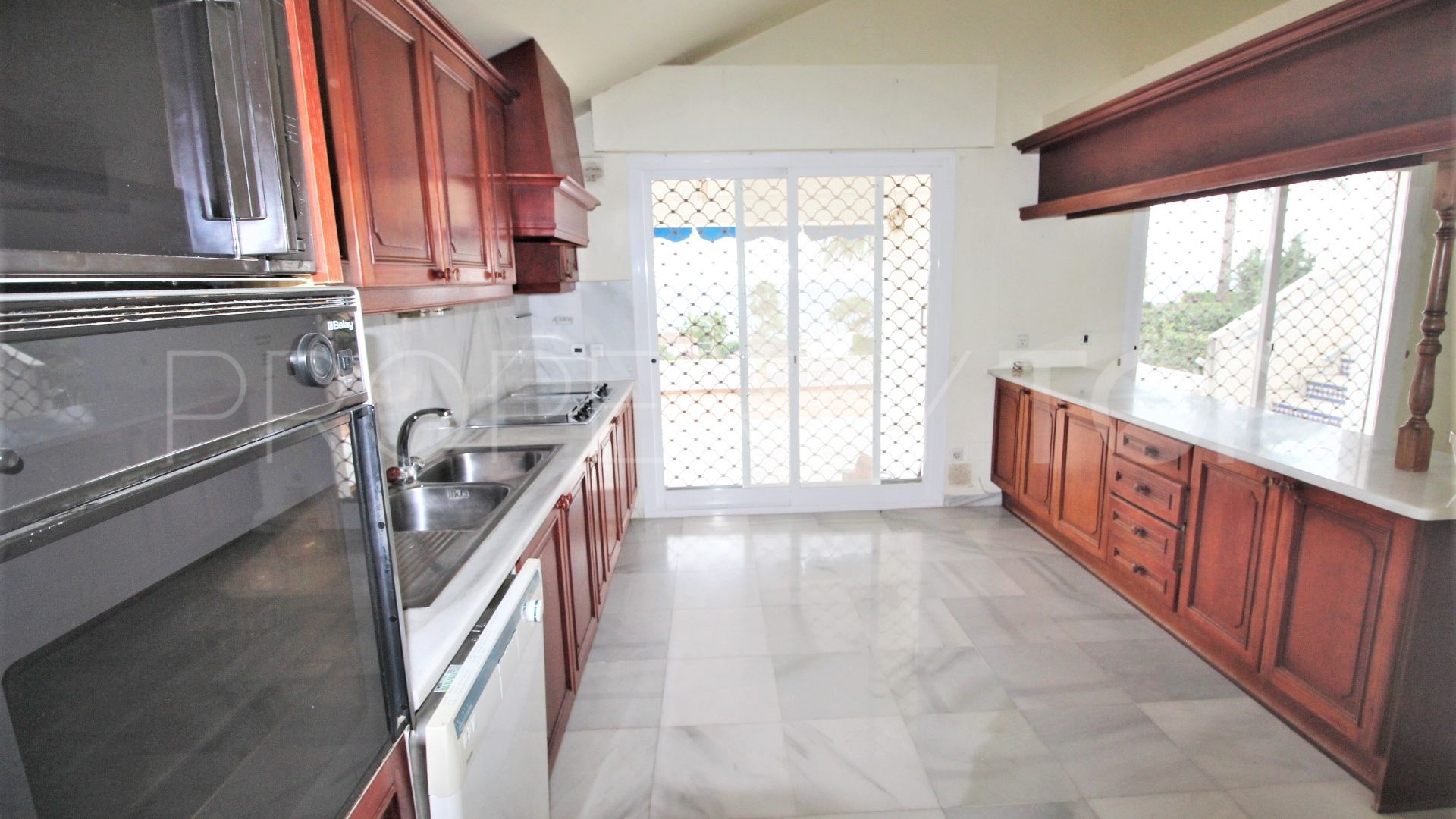 For sale villa with 4 bedrooms in Seghers