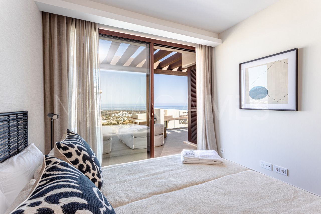 4 bedrooms Benahavis villa for sale
