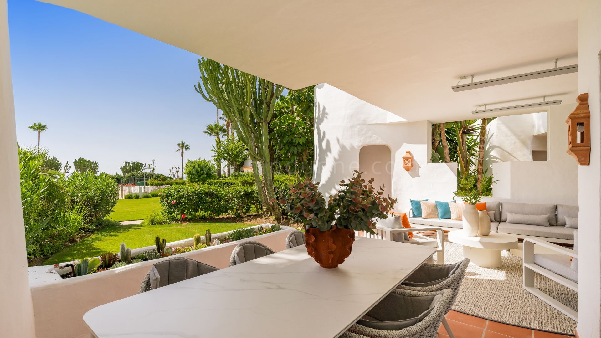 Apartamento en la Playa Renovado, Costalita, MIlla de Oro Estepona