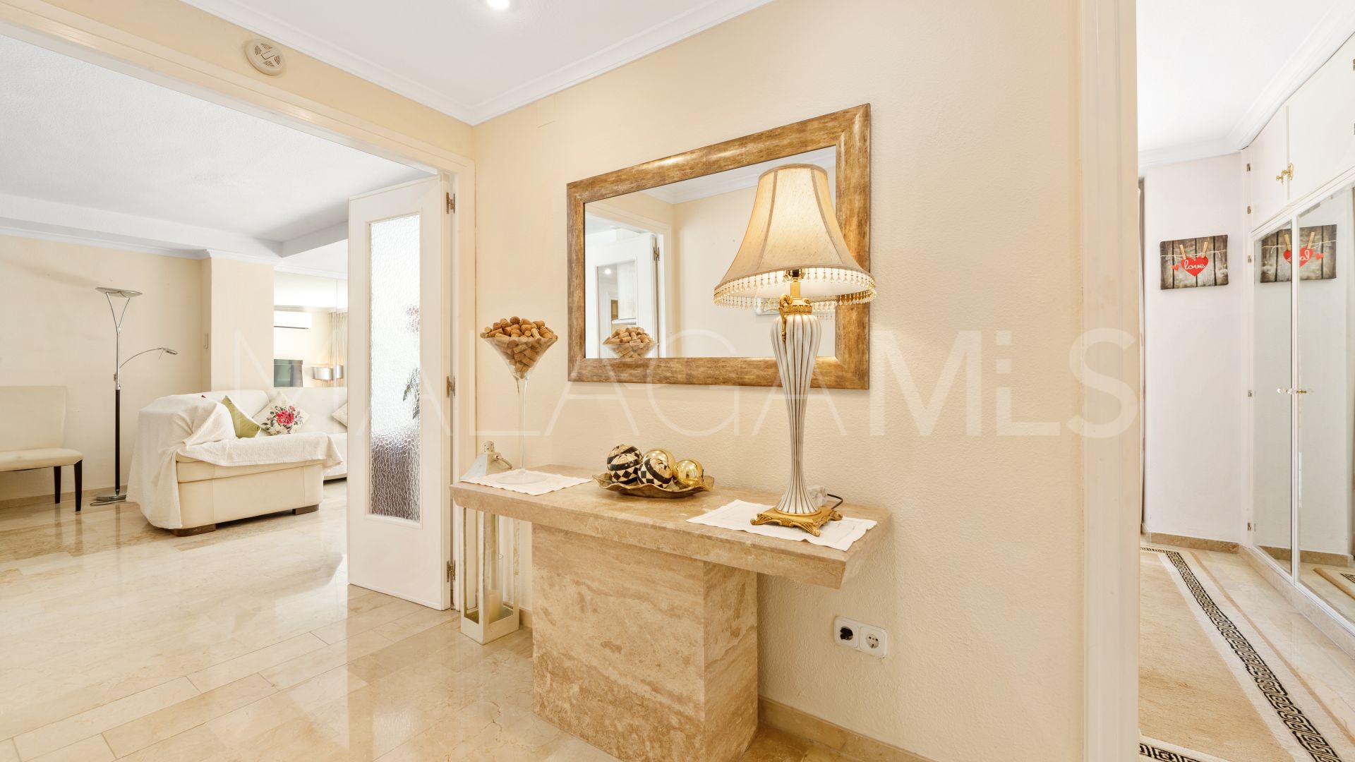 Buy apartment in Marbella Centro