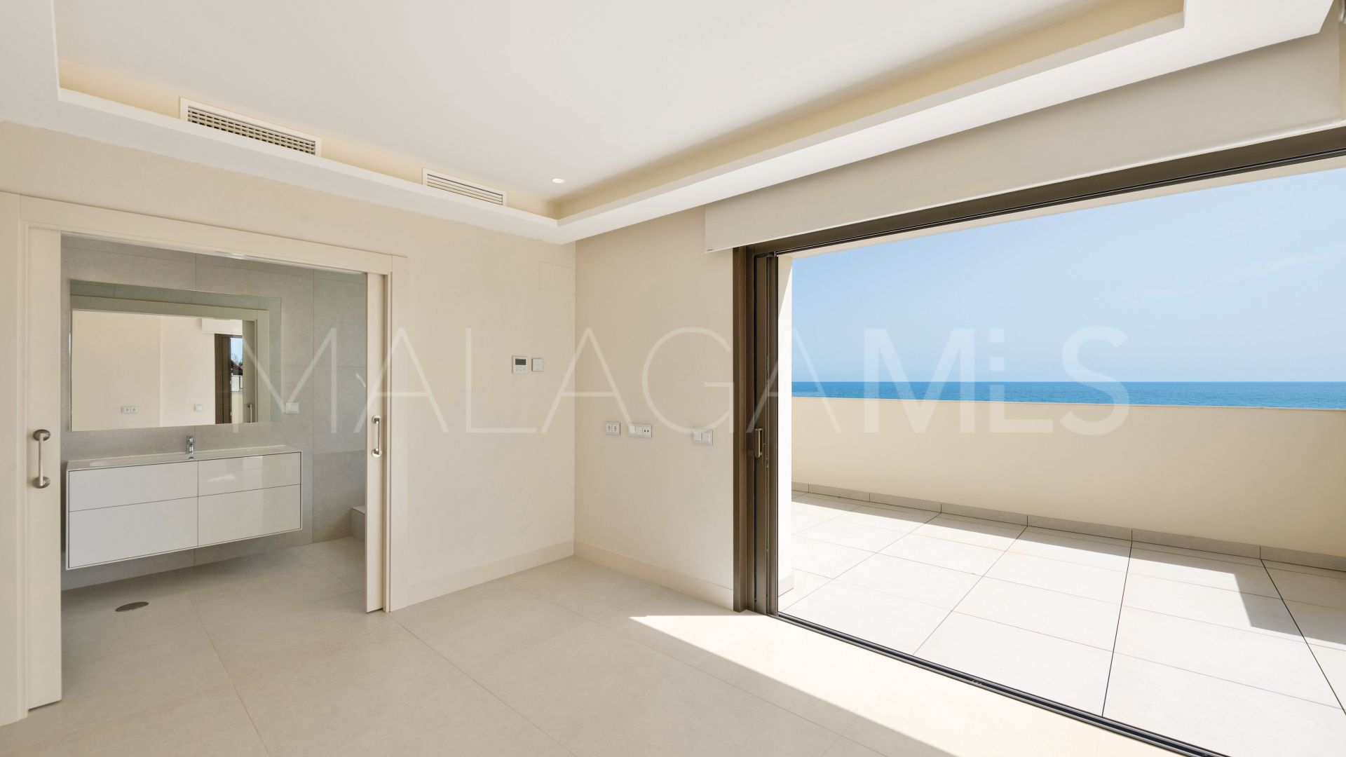 Atico duplex for sale in Velaya de 4 bedrooms