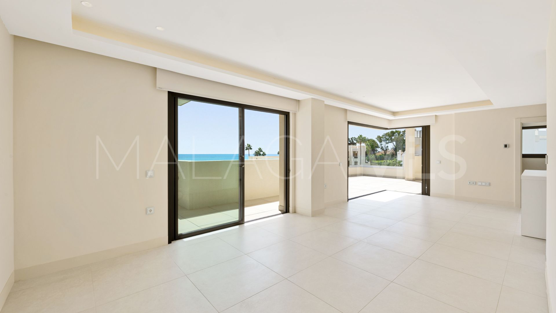 Atico for sale with 4 bedrooms in Velaya