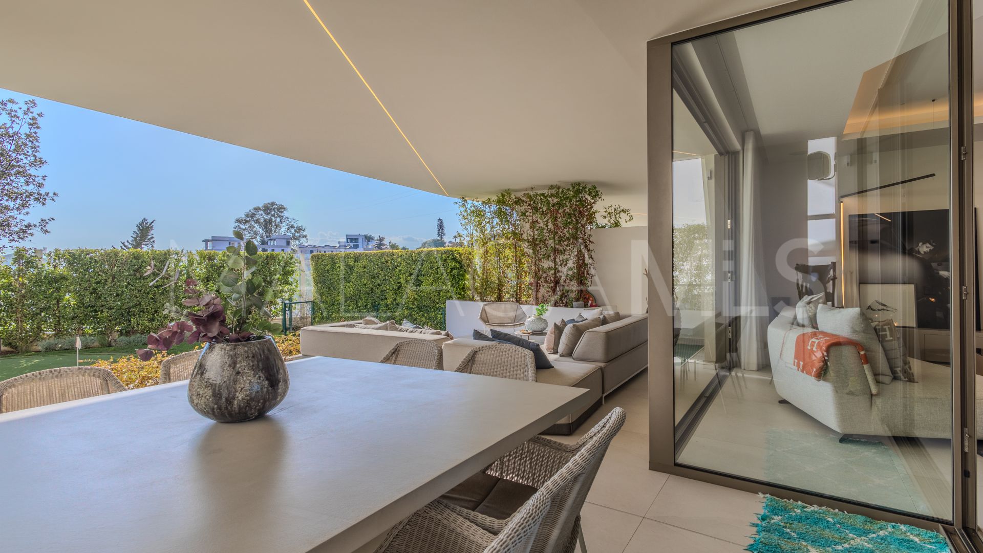 For sale Nueva Andalucia semi detached villa