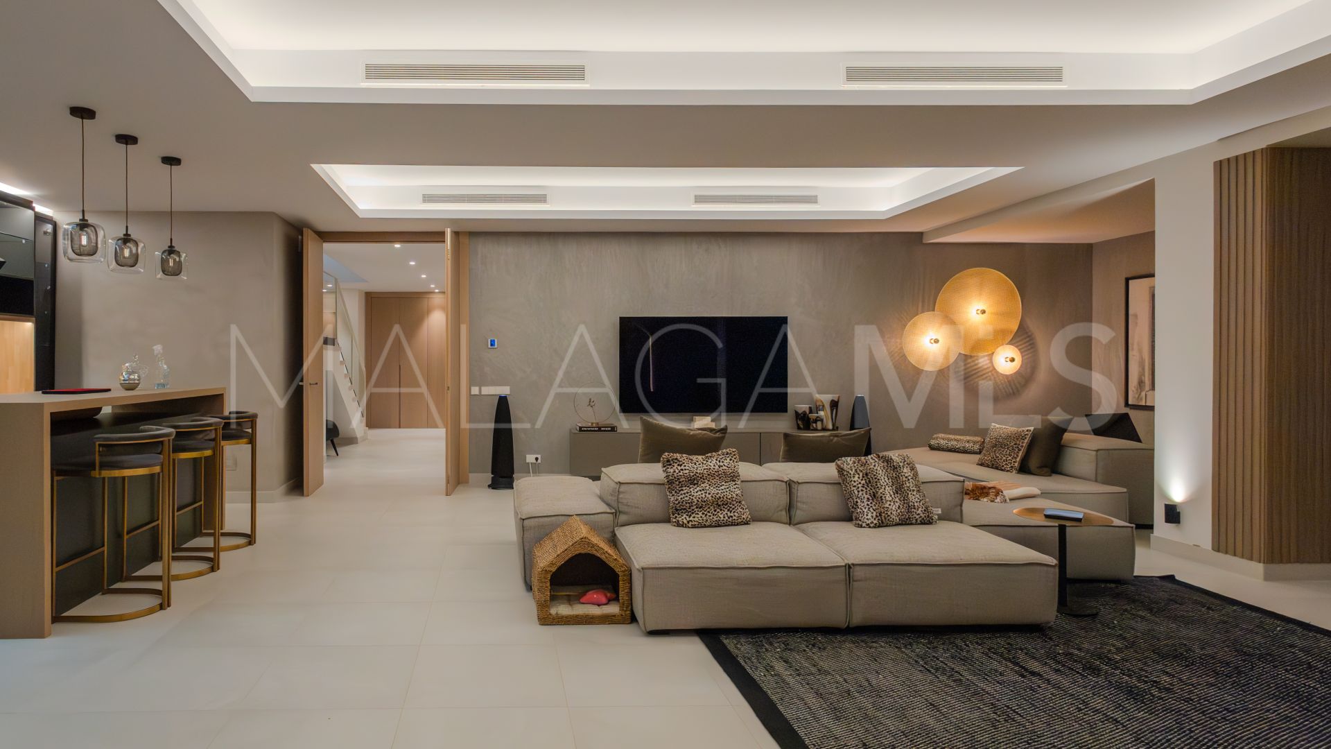 For sale Nueva Andalucia semi detached villa