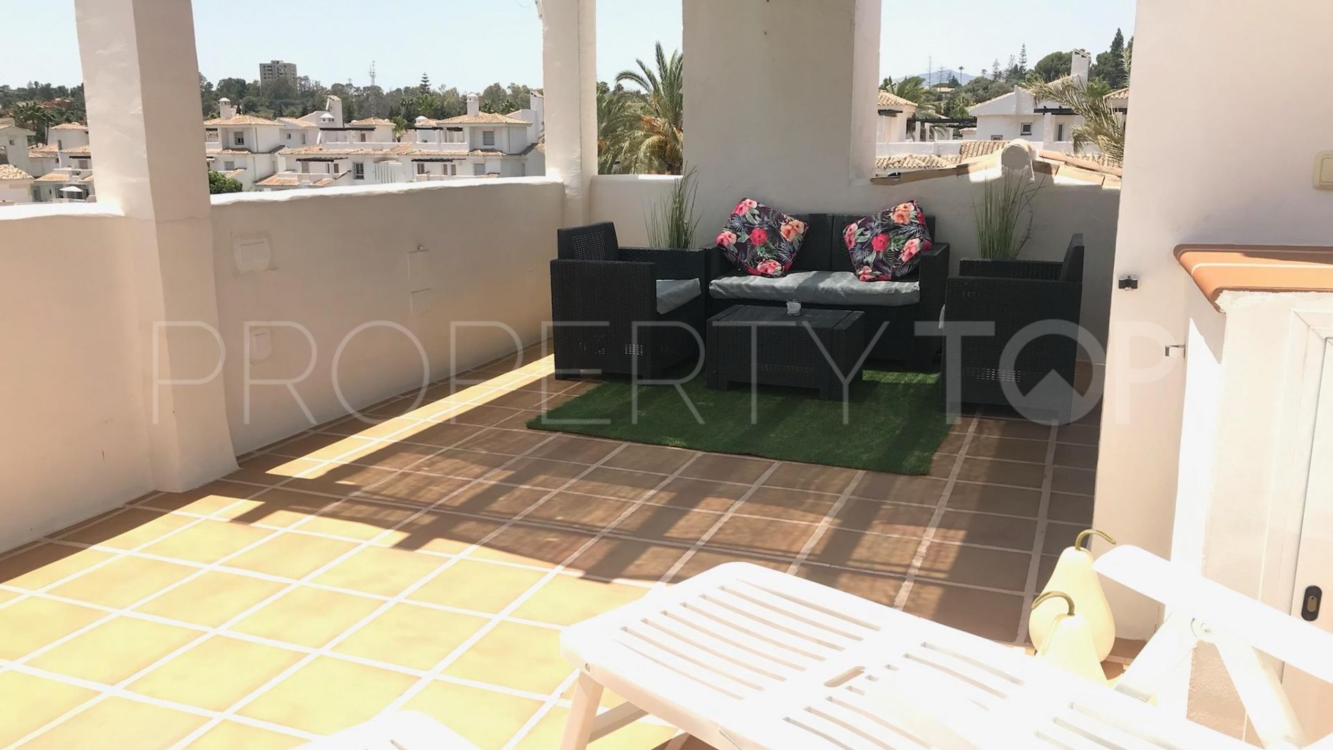 Los Naranjos de Marbella, atico en venta