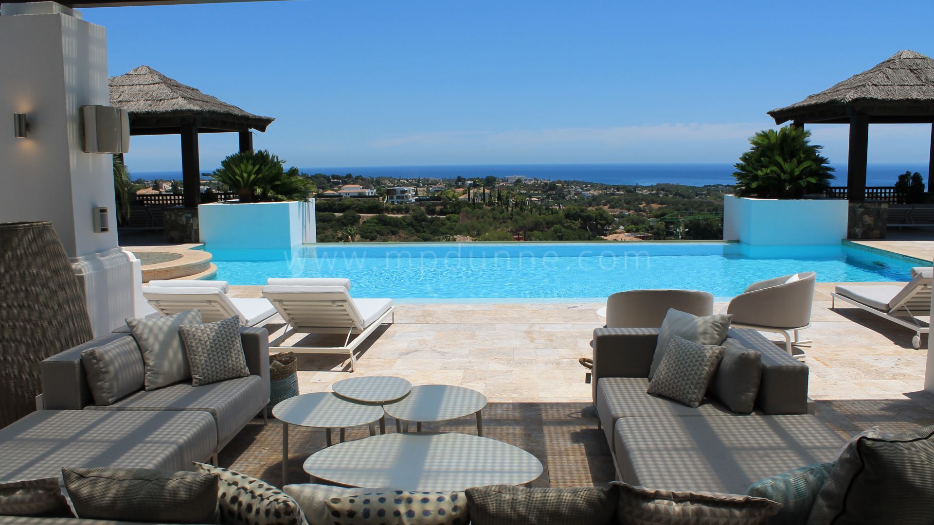 Luxury five bedroom villa in Los Flamingos, Benahavis