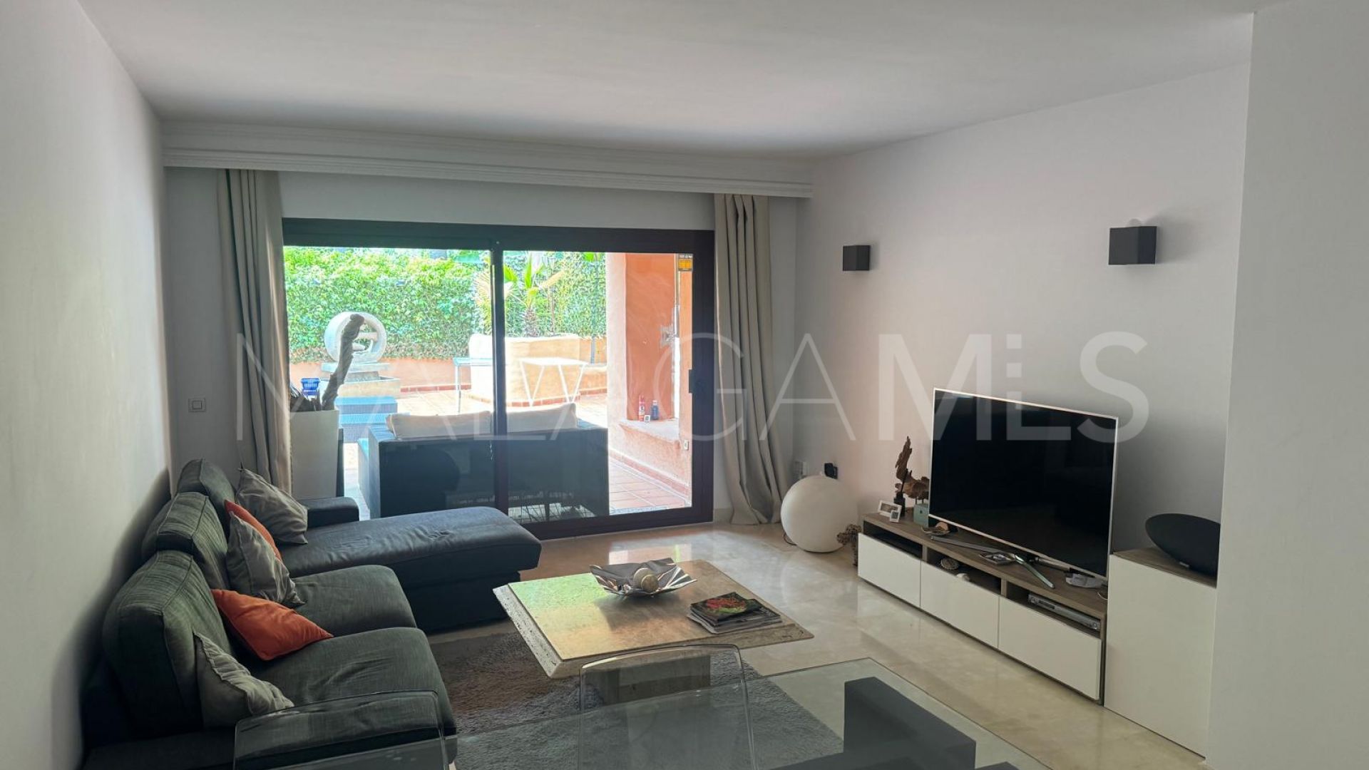 For sale Jardines de Albaicín ground floor apartment