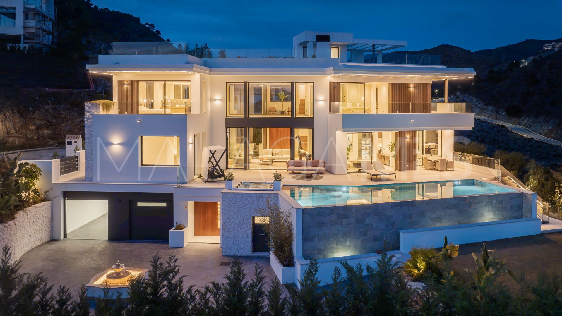 Villa for sale in Lomas de La Quinta