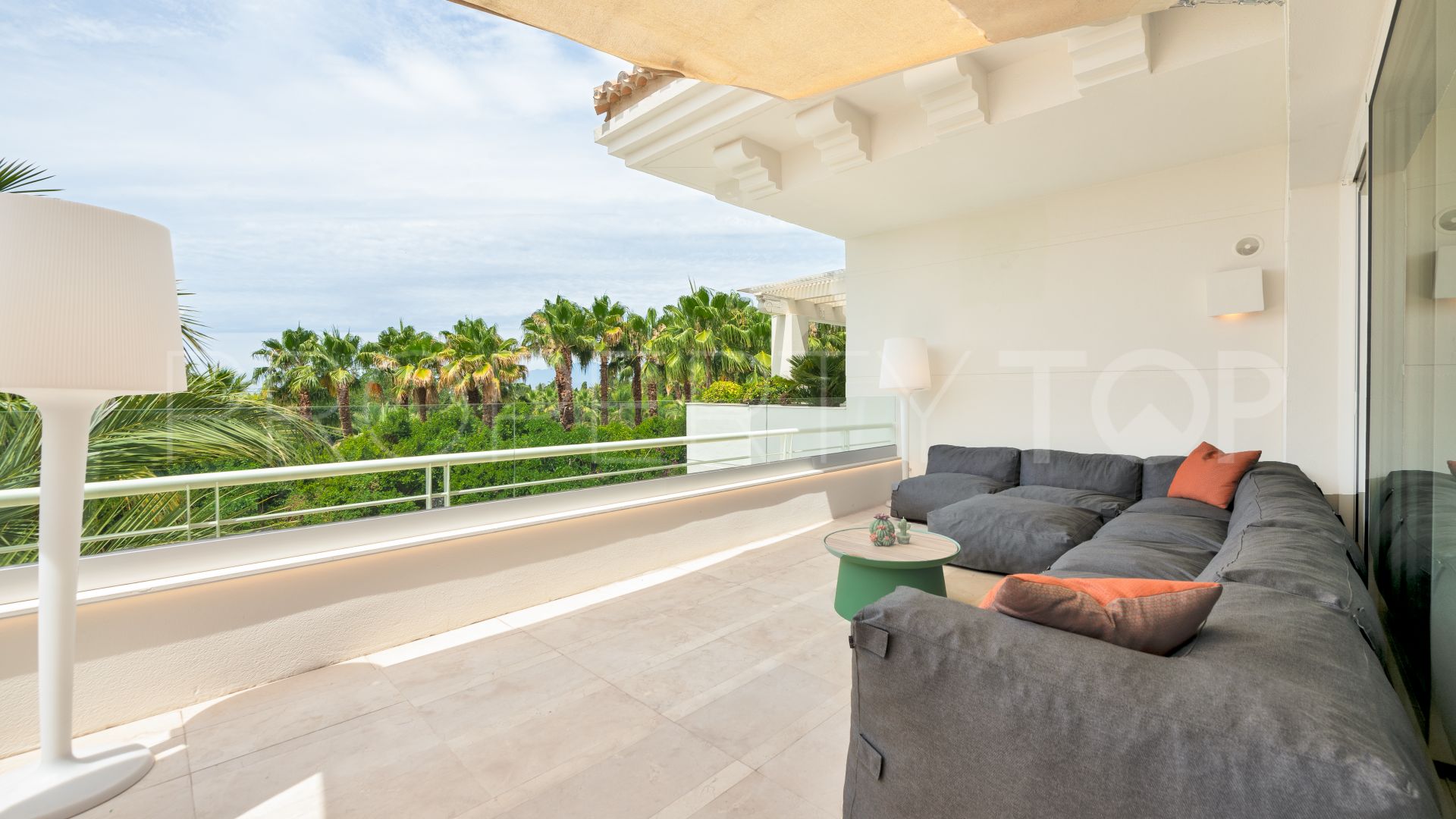 For sale 3 bedrooms penthouse in Rocio de Nagüeles