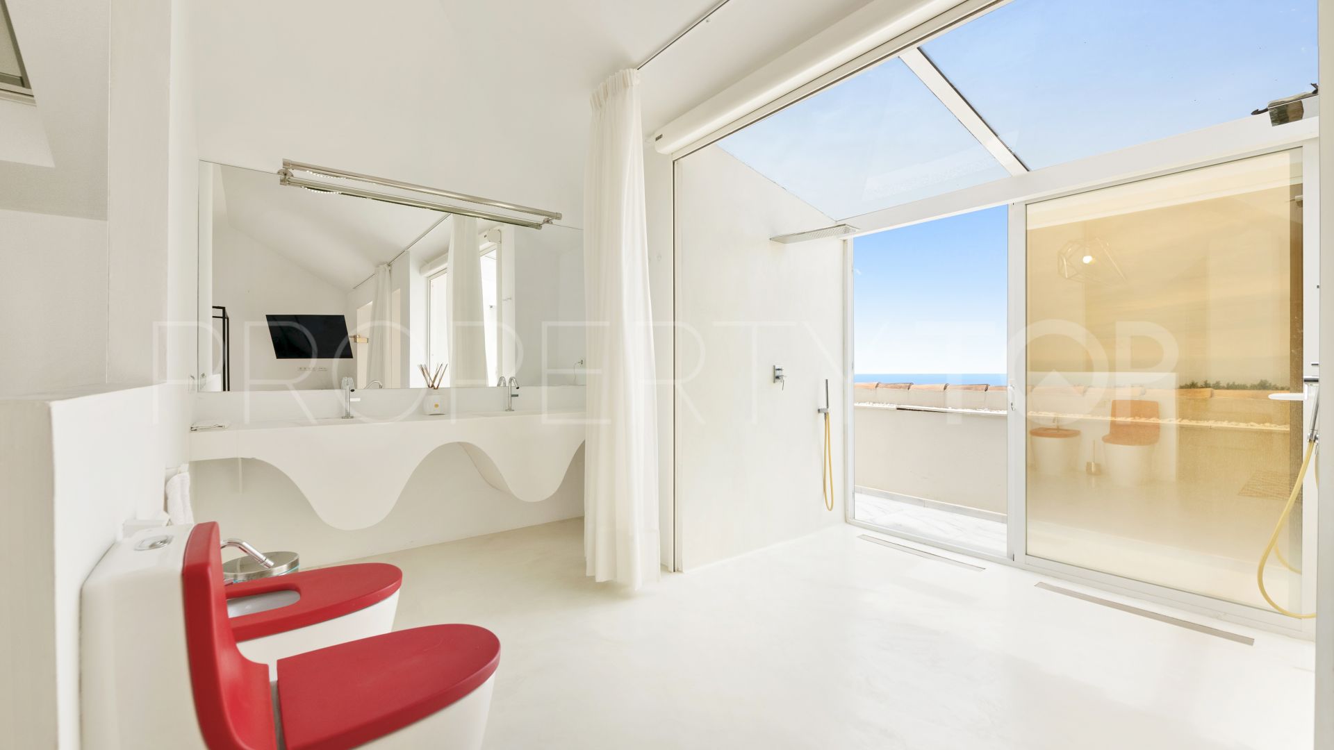 For sale 3 bedrooms penthouse in Rocio de Nagüeles