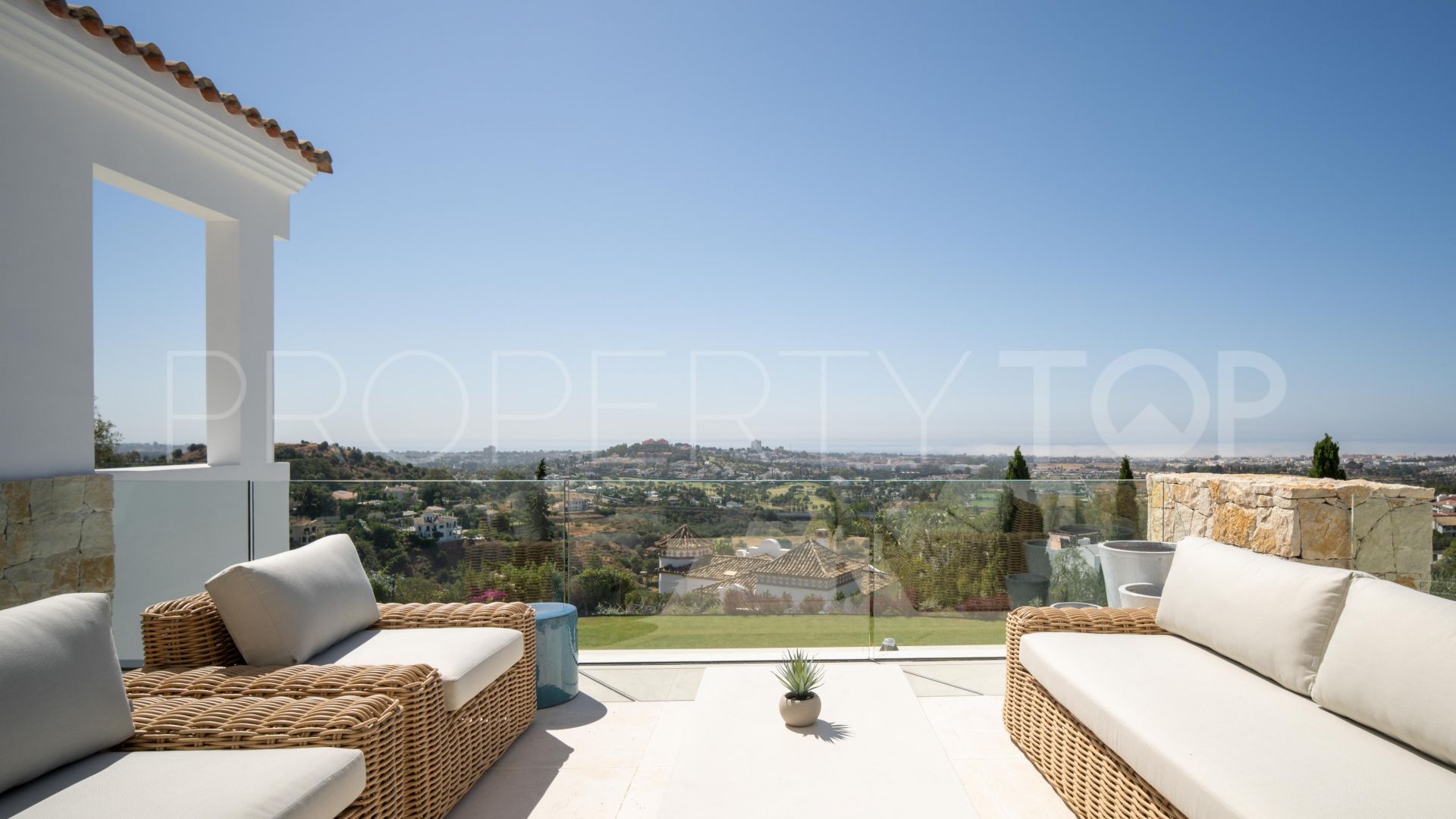 For sale El Herrojo 8 bedrooms villa