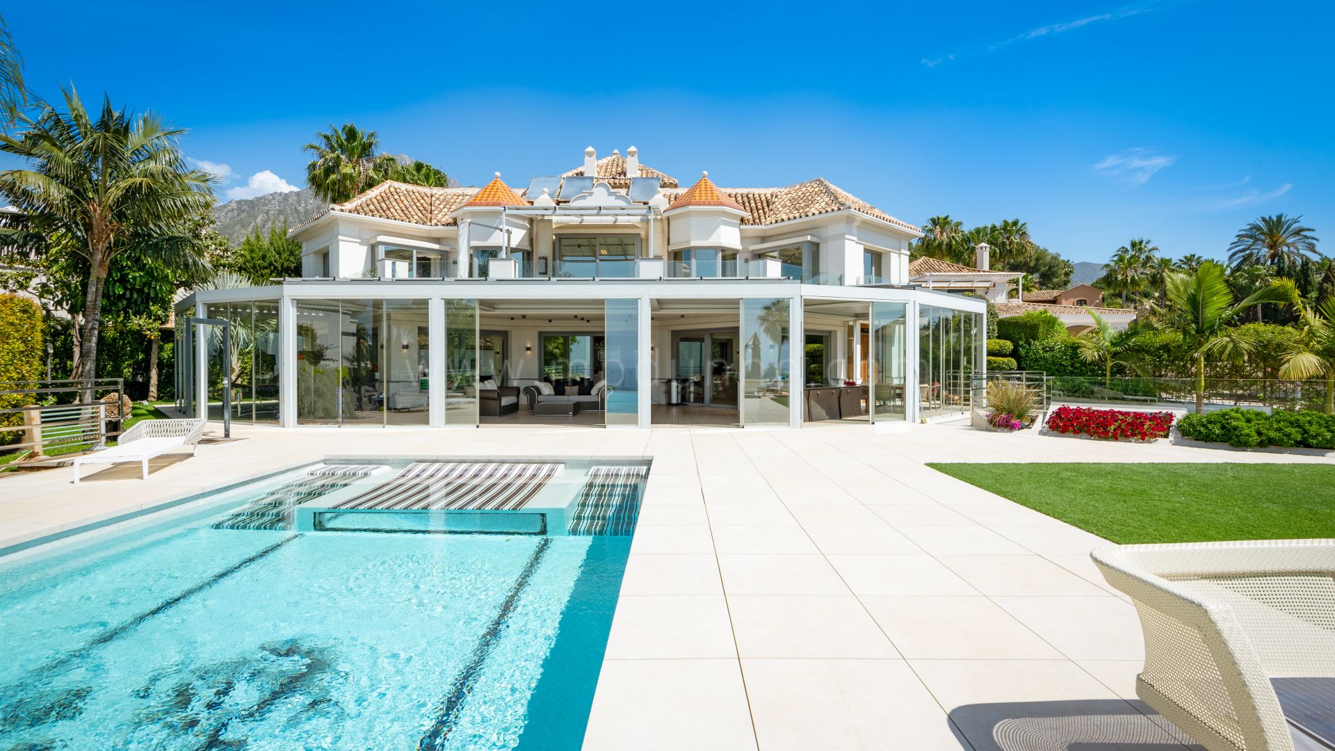 Villa design avec vue panoramique sur la mer, Marbella Golden Mile