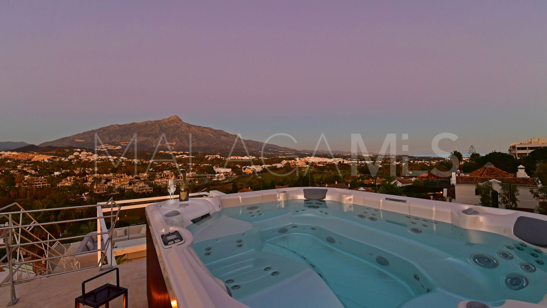Los Naranjos Golf villa for sale