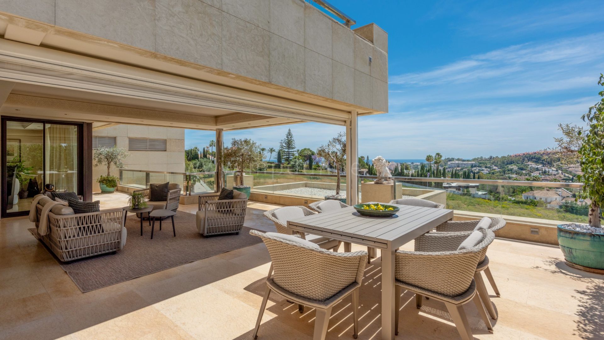 Penthouse avec vue panoramique sur la mer et piscine privée Nueva Andalucia, Marbella