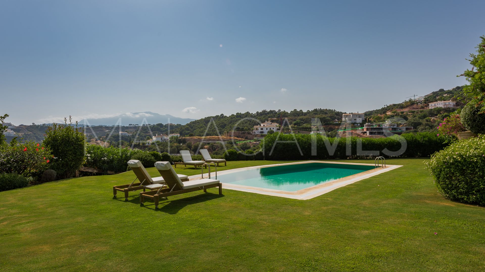 Buy villa with 7 bedrooms in Marbella Club Golf Resort