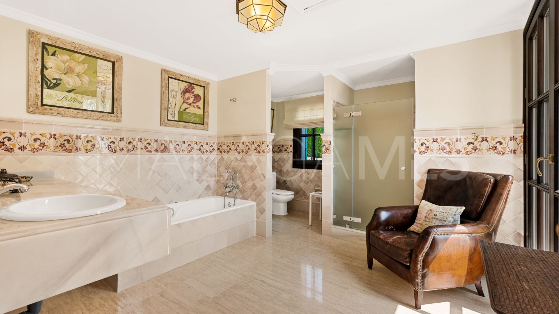 Buy villa with 7 bedrooms in Marbella Club Golf Resort