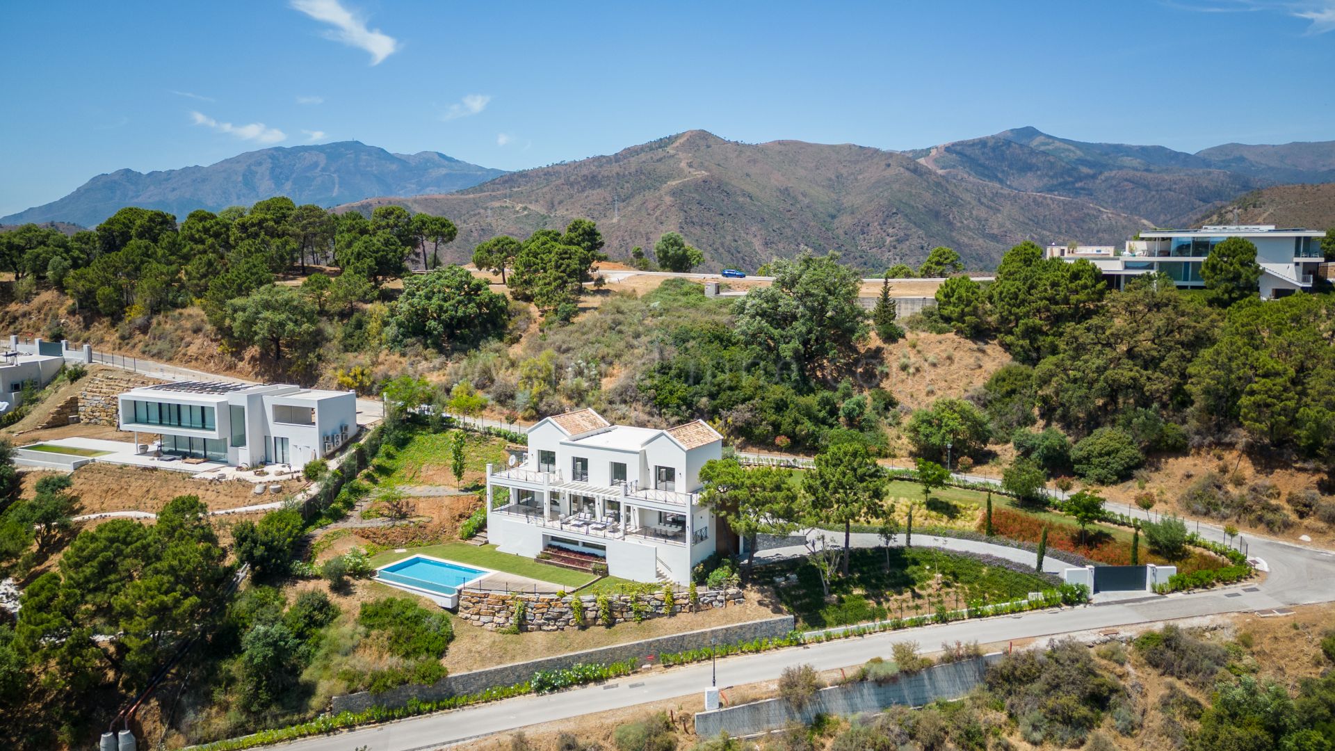 Villa im andalusischen Stil mit Meerblick in Monte Mayor